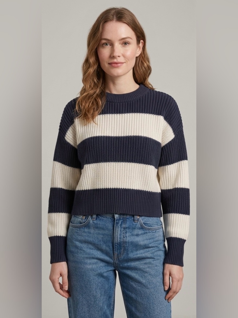 Abercrombie & Fitch Navy & White Striped Cropped Knit Sweater Size